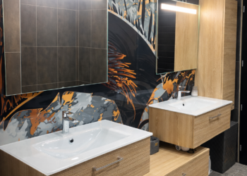 Credence-salle-de-bain-motif-tropical-noir